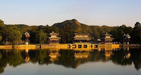 轮盘赌游戏《恶魔轮盘》销量已突破200万 多人模式开发中